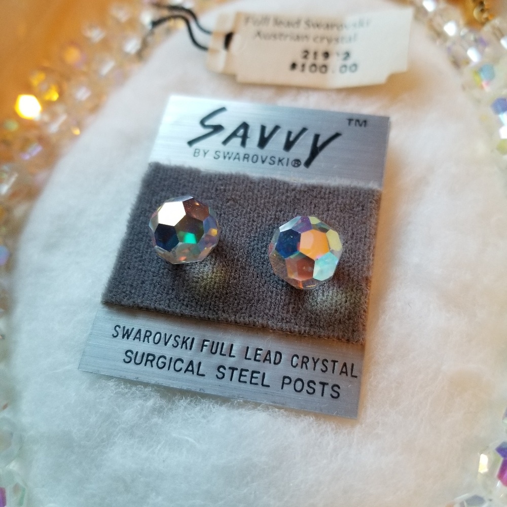 Savvy by Swarovski necklace & earrings